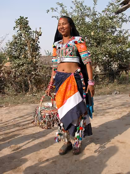 Rana Tharu people — Népal sud ouest femme rana tharu