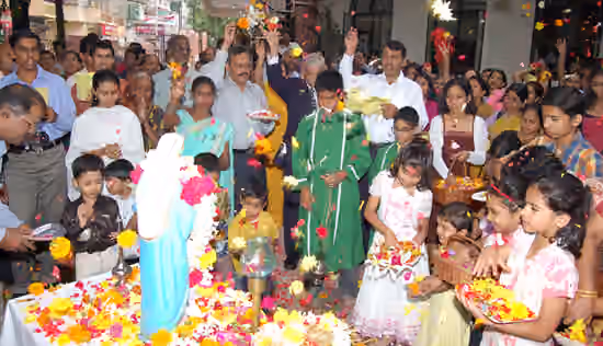 suku Konkan — A Monti Fest celebration by Mangalorean Catholics in Pune, Maharashtra.