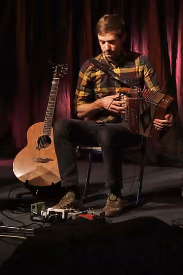 Musik Rakyat — Seán Óg Graham, Beoga in in the Ulmenhofschule in Kellinghusen, Germany, 14.