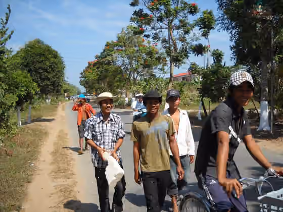 Khmer Krom — en:Khmer Krom , Vietnamese Khmer people