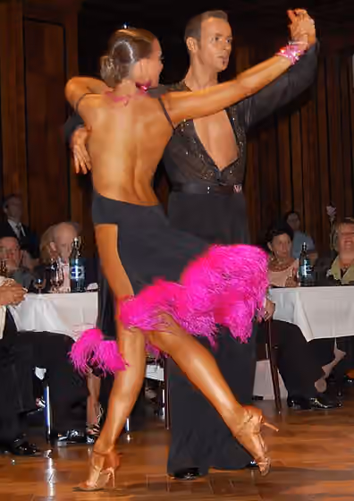 Partner dance — Tanzturnier für lateinamerikanische Tänze