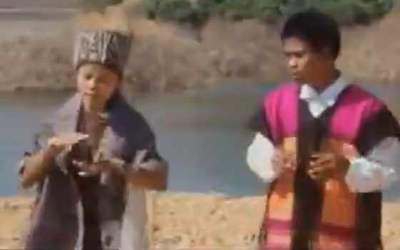 Mro-Khimi people — Ethnic Mro-Khimi (Mro Chin) man and woman dancing in traditional attire