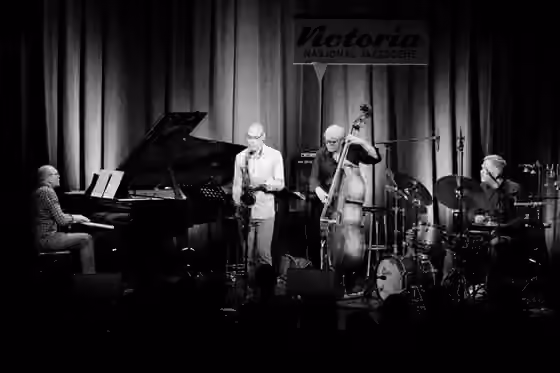 Neo-bop jazz — Joshua Redman et alii at Victoria Teater.