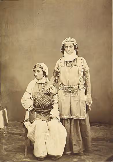 orang Ingiloy — Ingiloy girls from Qakh, Azerbaijan