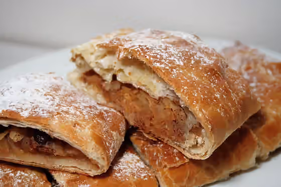 Viennese cuisine — Strudel in the Czech Republic