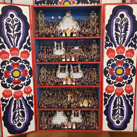 Peruvian retablo — Retablo ayacuchano