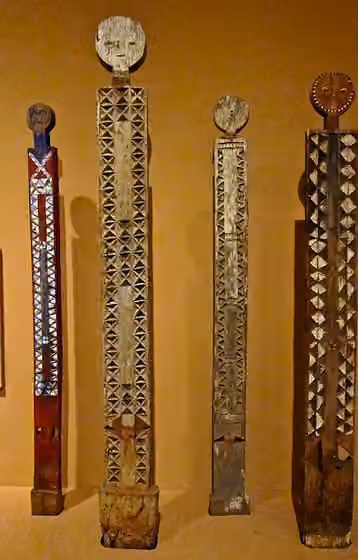 Mijikenda peoples — Giriama people Kenya wood, plaster, pigment, cloth 1940-1970