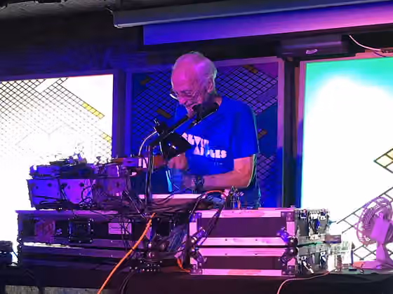 Rok elektronik — Simeon performing as Silver Apples at Headrow House, Leeds, 2016